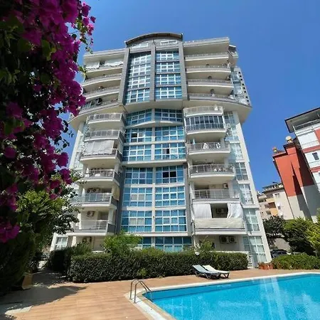 Deniz,kale Manzarali 3+1 Havuzlu * 알란야
