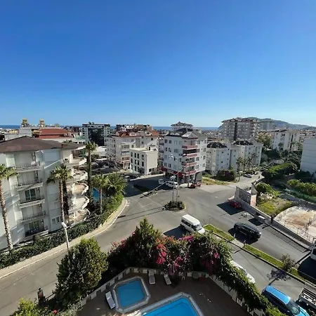 Deniz,kale Manzarali 3+1 Havuzlu 公寓 *