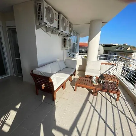Deniz,kale Manzarali 3+1 Havuzlu Apartmán *